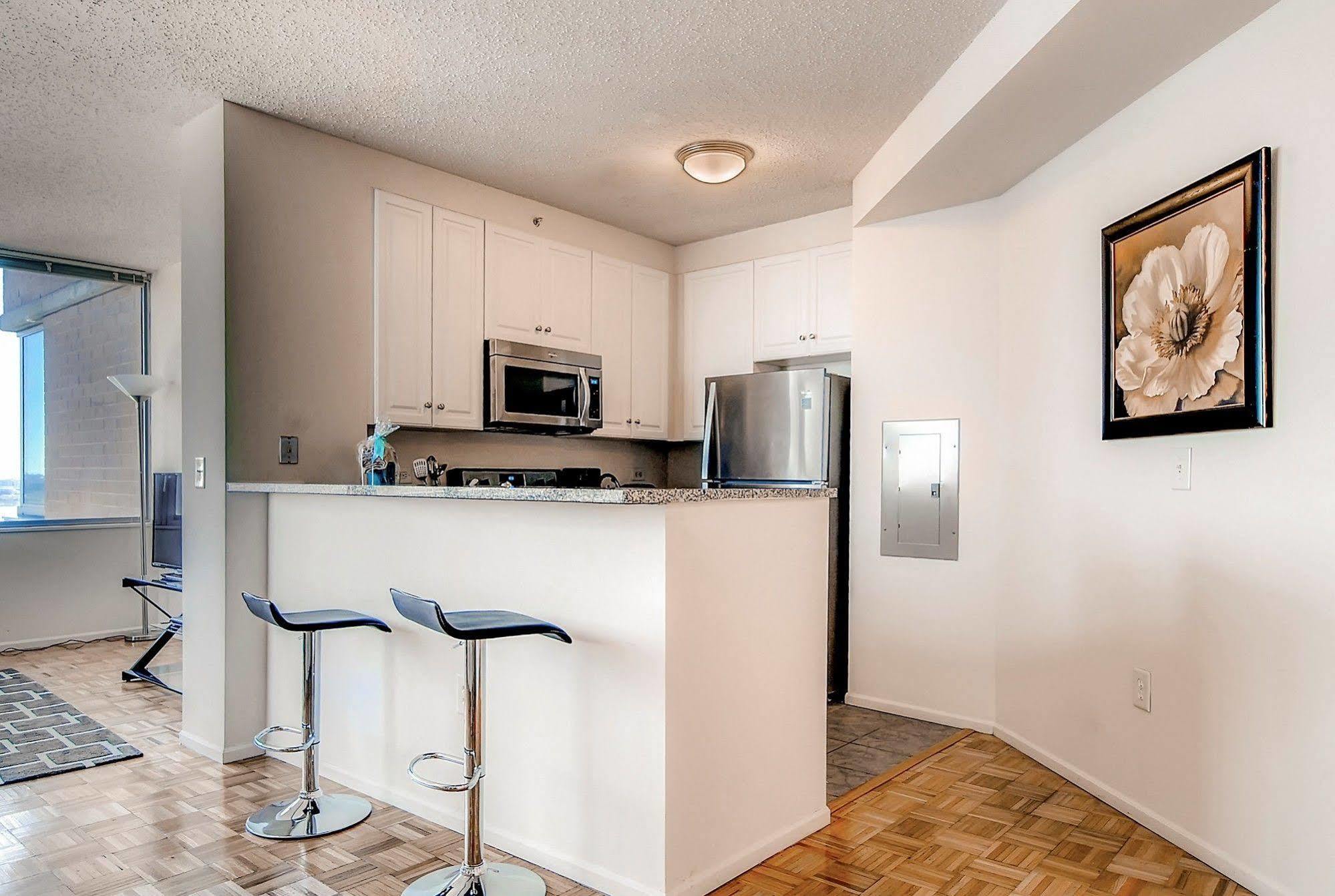 Global Luxury Suites At Exchange Jersey City Eksteriør billede